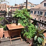 Casa Delle Ginestre